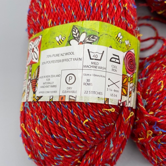 Naturally Yarns Magic Garden Allsorts NZ Red 400 6708 6 Skeins Wool Poly Blend - Picture 3 of 3